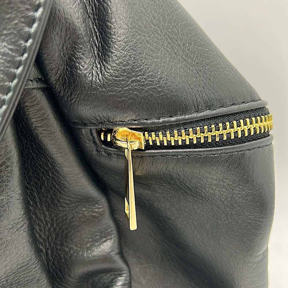 UNICA! Firenze NWT Luxurious Black Leather Backpack Bag ❤️❤️ - Picture 5 of 9